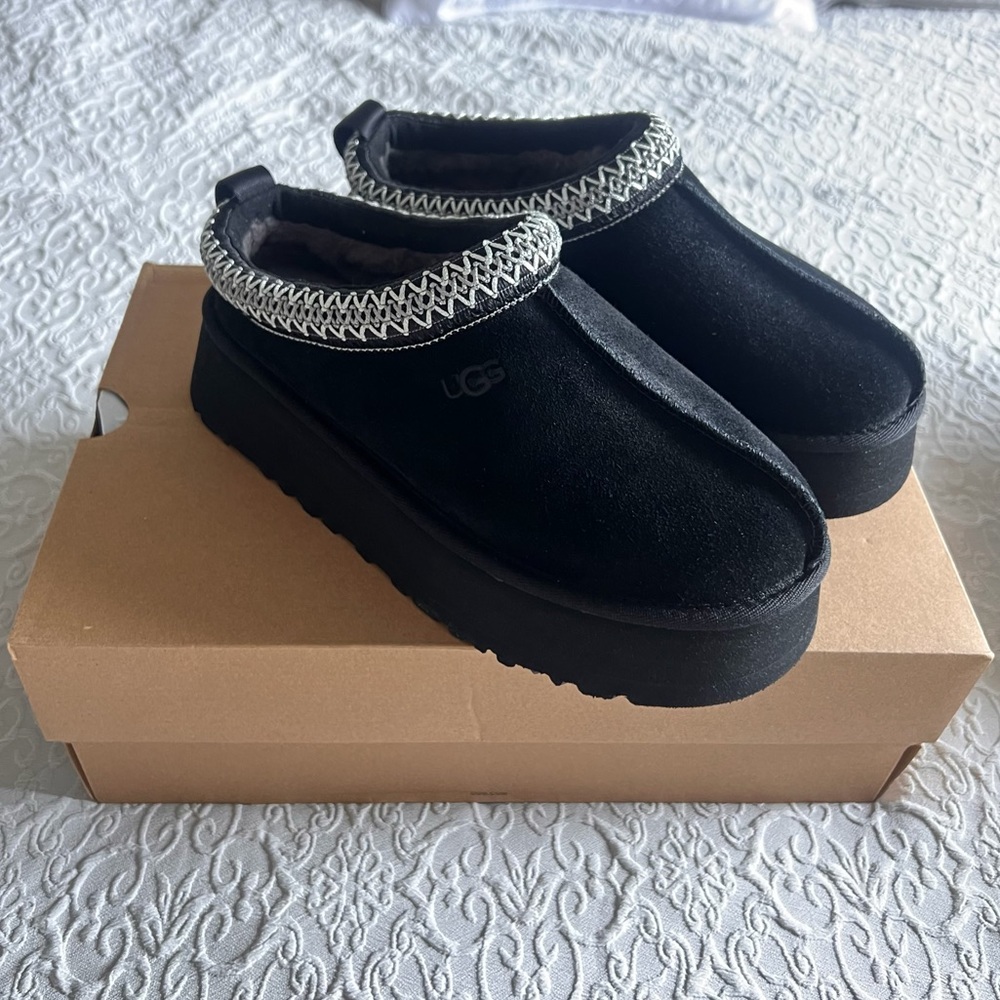 Brand new UGG Tazz
